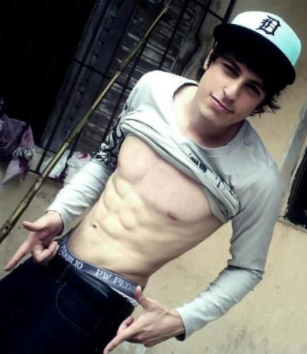 photo chicoslindosabdomen1_zps64e9534a.jpg