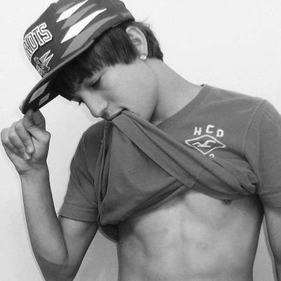 photo chicoslindosabdomen8_zps005ac031.jpg