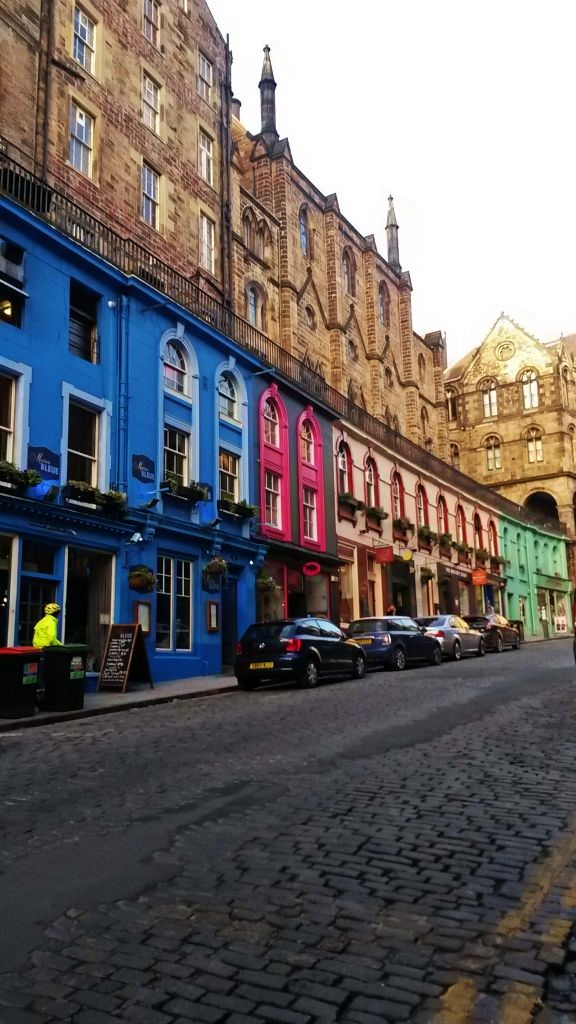 photo Edinburgh Sunday 21_zpszhbcvhfg.jpg
