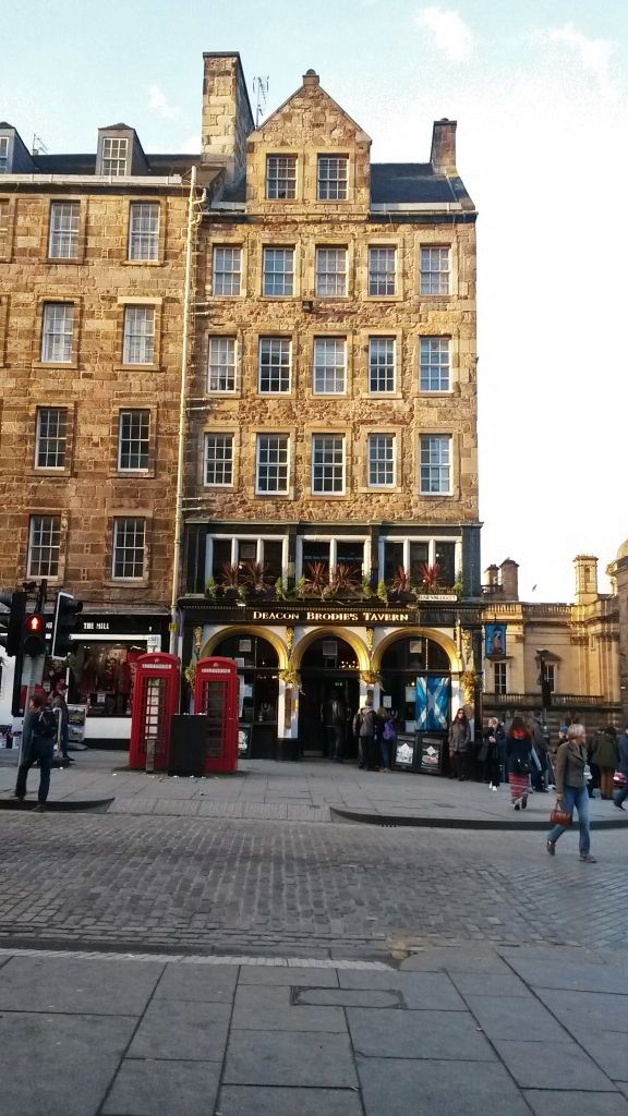 photo Edinburgh Sunday 22_zps8lt7mi3u.jpg