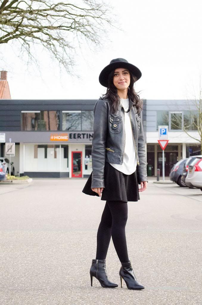 hat and heels