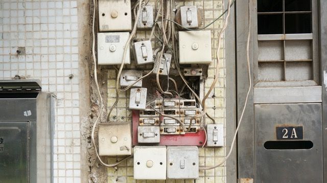 Source: https://www.pexels.com/photo/electric-switches-mounted-on-white-wall-119661/ photo pexels-photo-119661_zpsb94ldxej.jpeg