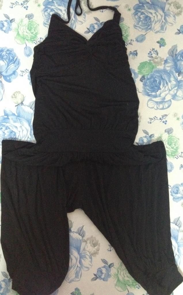 Dọn tủ : áo sơ mi , đầm , chân váy ,.. giá từ 20k - 21