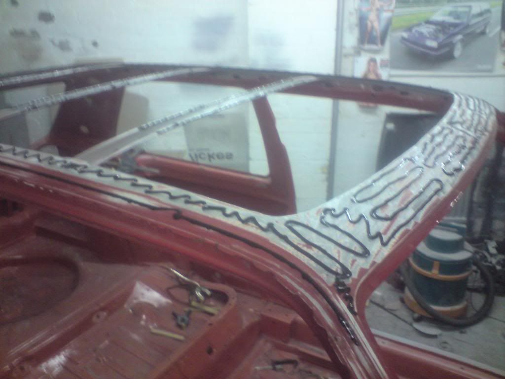 VW_golfmk2_roof_fitting_24.jpg
