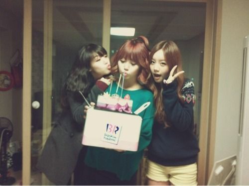 [Resim: girlsday30.jpg]