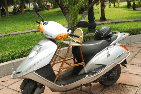 Dư dùng bán xe tay ga HONDA còn mới đẹp,zin,BSTP chính chủ giá rẽ. - 1